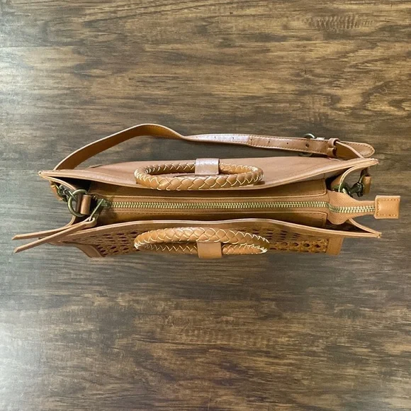 Convertible Ring Handle Purse - Picture 2 of 8